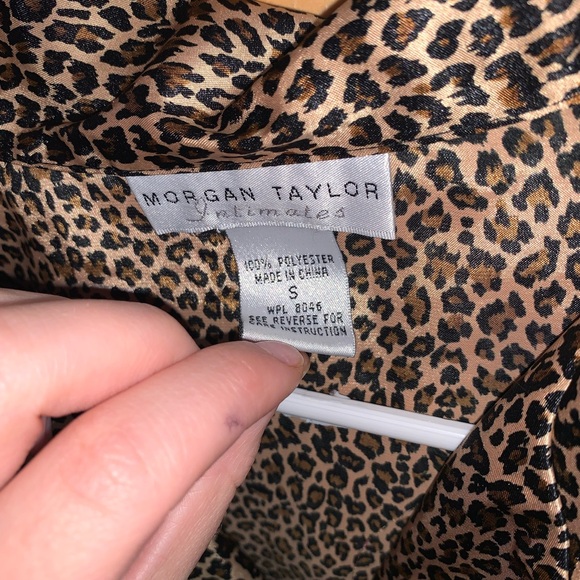 Morgan Taylor intimidates Leopard cheetah silky satin sleep shirt gown size S - Picture 3 of 3